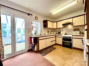 Dining Kitchen- click for photo gallery